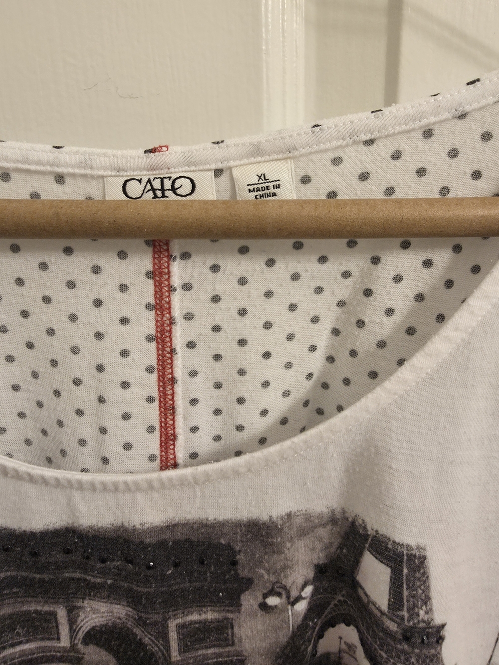 Cato White Graphic Scoop Neck Women’s Top - Picture 4 of 5